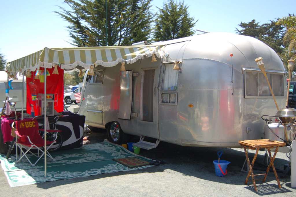 1957AirstreamFlyingCloud.jpg
