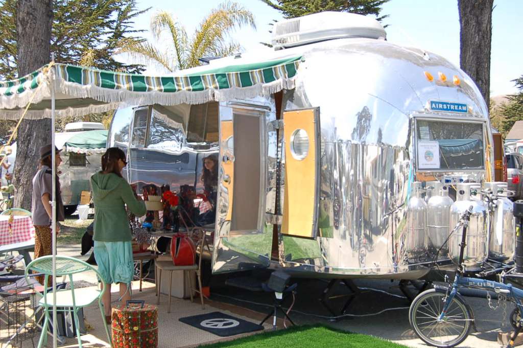 1961AirstreamGlobetrotter.jpg