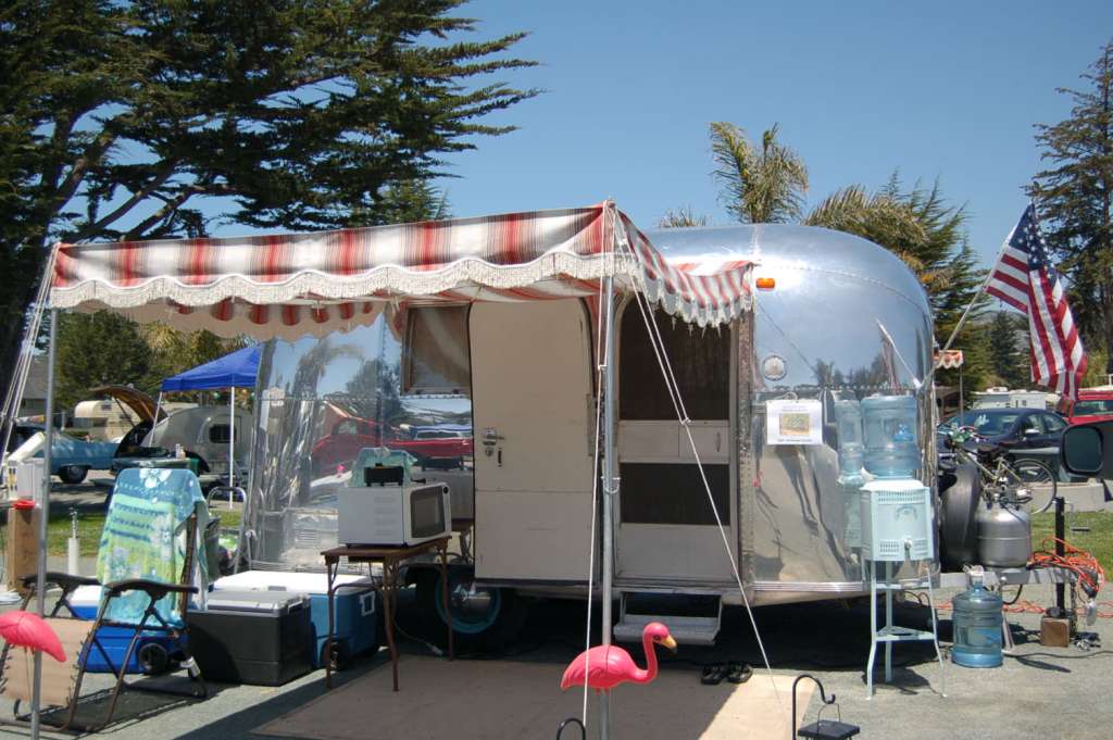 1967AirstreamCaravel.jpg