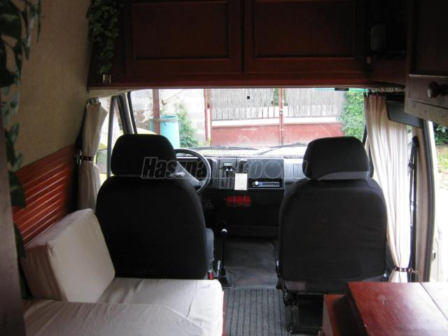 9109407_4.jpg